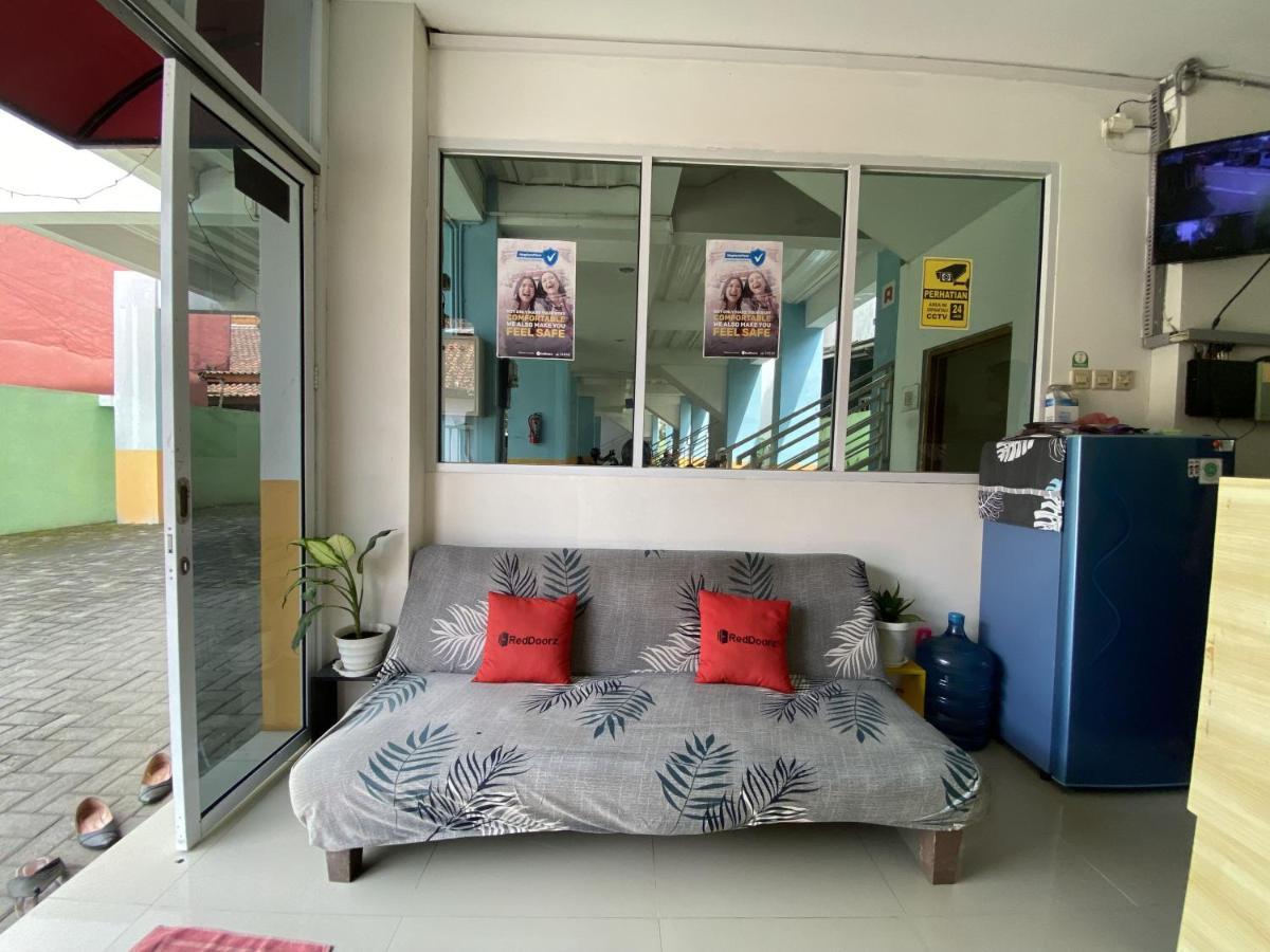 Reddoorz Near Rsud Margono Purwokerto 3 Hotell Exteriör bild