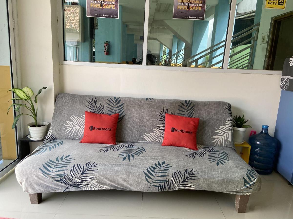 Reddoorz Near Rsud Margono Purwokerto 3 Hotell Exteriör bild