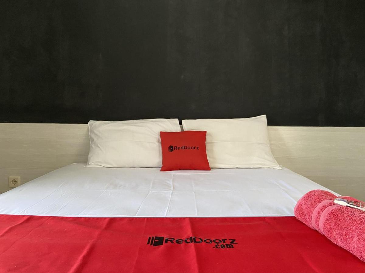 Reddoorz Near Rsud Margono Purwokerto 3 Hotell Exteriör bild