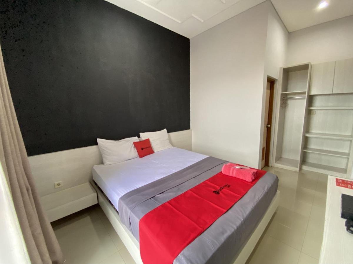 Reddoorz Near Rsud Margono Purwokerto 3 Hotell Exteriör bild