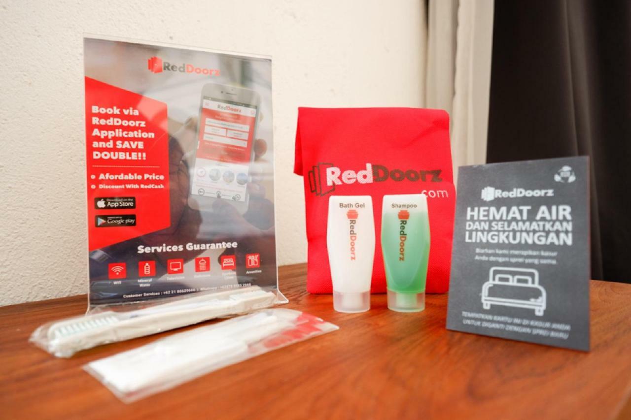 Reddoorz Near Rsud Margono Purwokerto 3 Hotell Exteriör bild